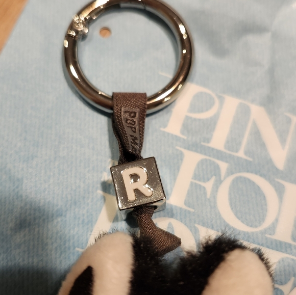 Labubu Keychain (R) Black 100 Authentic - Picture 5 of 6